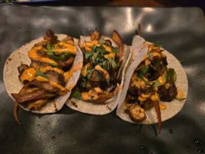 Off The Hook Raw Bar & Grill