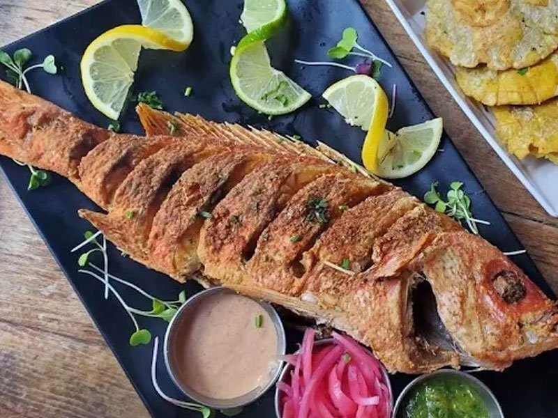 Off The Hook Raw Bar & Grill